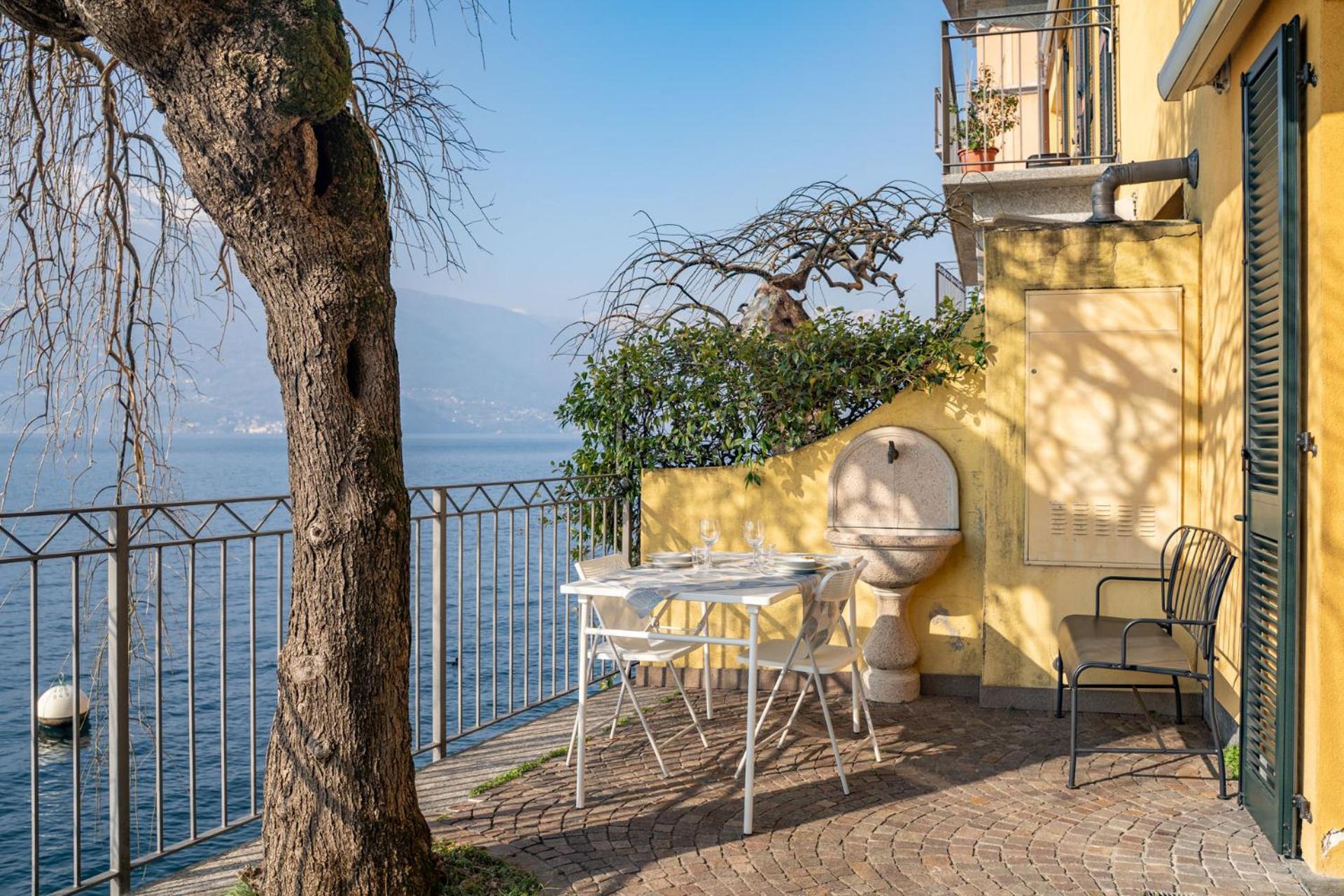Il Glicine Sul Lago - Wisteria On The Lake Bellano Zewnętrze zdjęcie